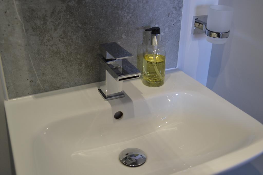 Corra Lynn Bed and Breakfast Γουίτμπι Εξωτερικό φωτογραφία