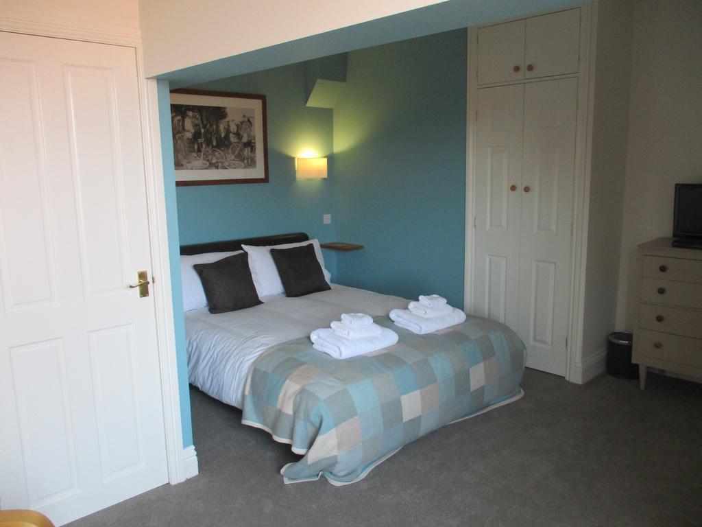 Corra Lynn Bed and Breakfast Γουίτμπι Εξωτερικό φωτογραφία